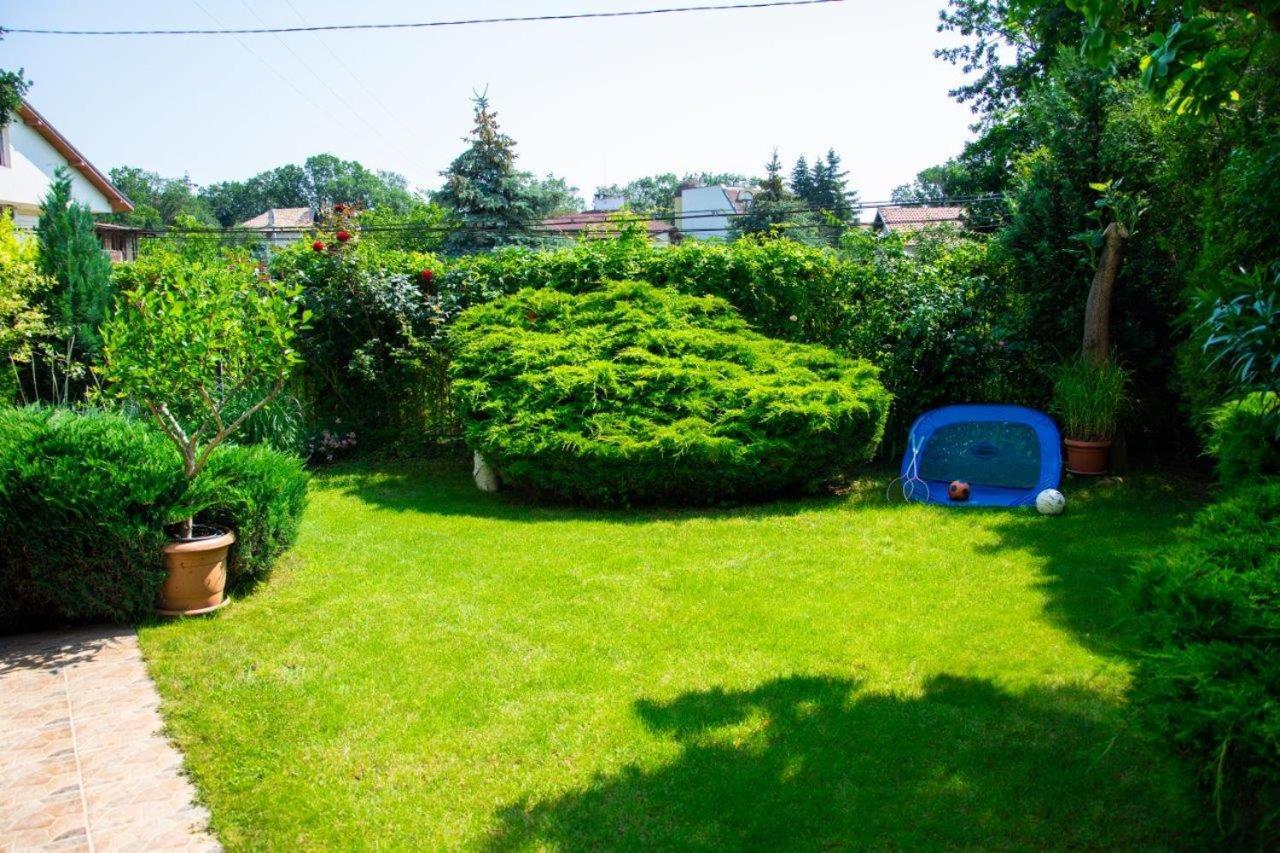 Вила Костадинов Varna Exterior foto