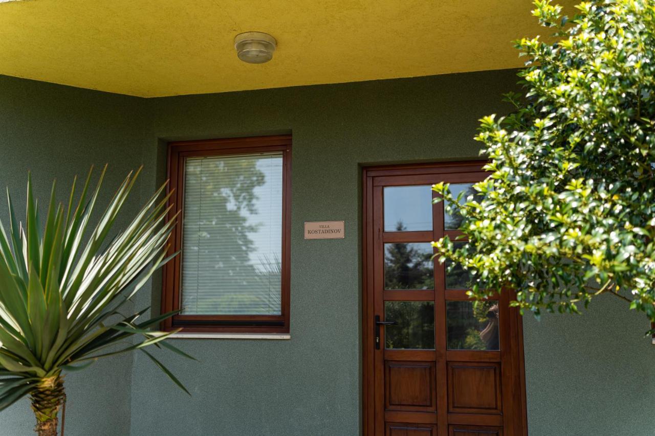 Вила Костадинов Varna Exterior foto