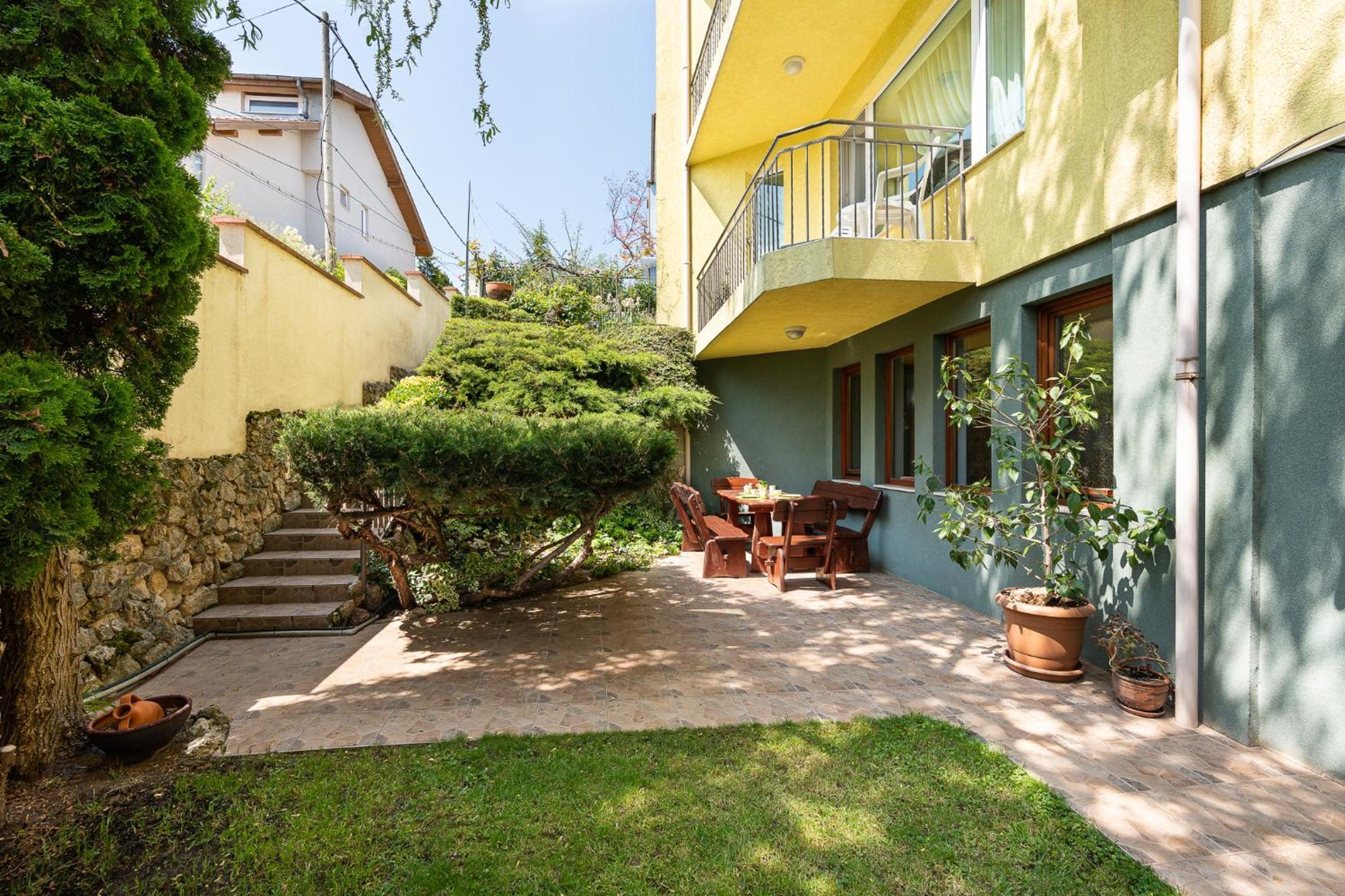 Вила Костадинов Varna Exterior foto